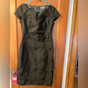 Little Black Dress with Belt and Floral Print - Liz Claiborne Dress 🖤✨🖤✨